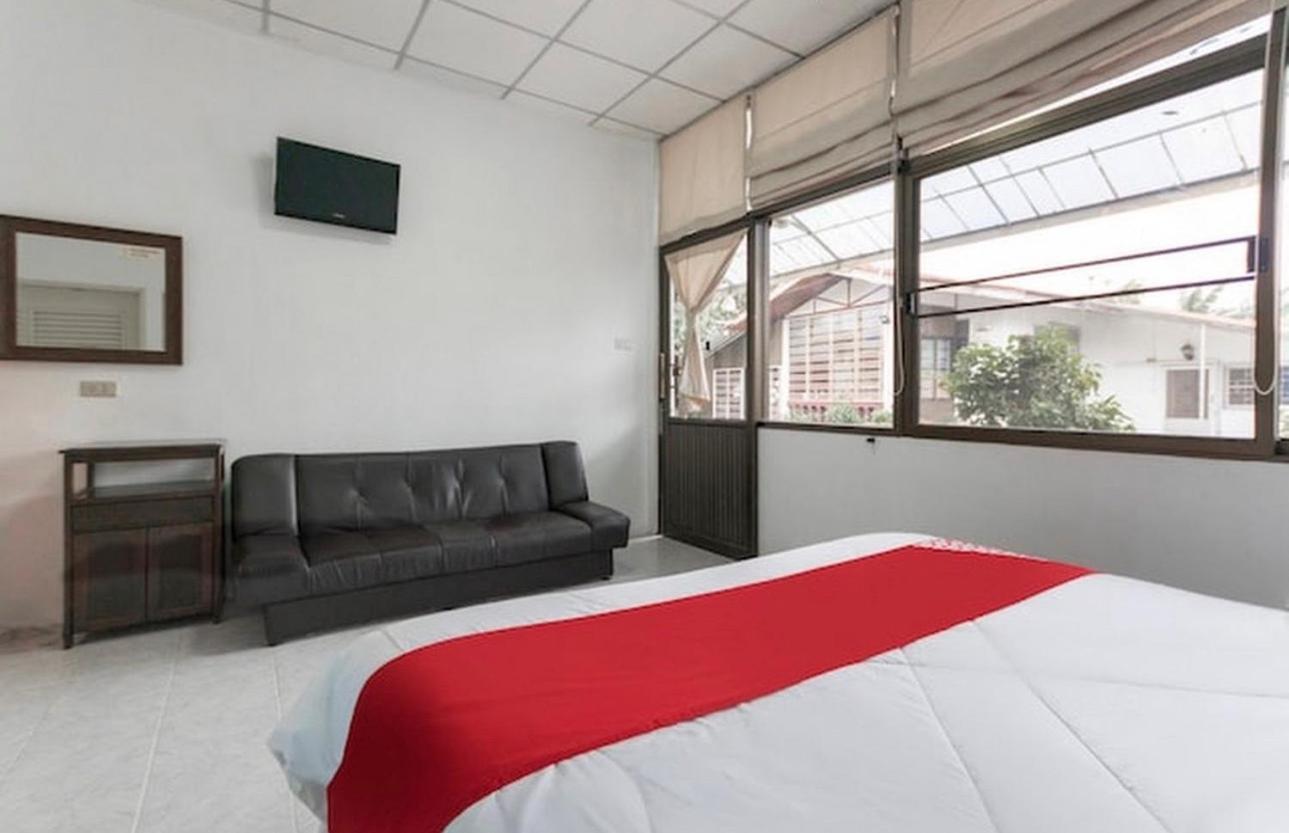 The Naiyanghouse Hotel Nai Yang Exterior photo