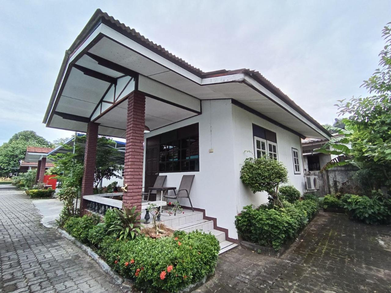 The Naiyanghouse Hotel Nai Yang Exterior photo